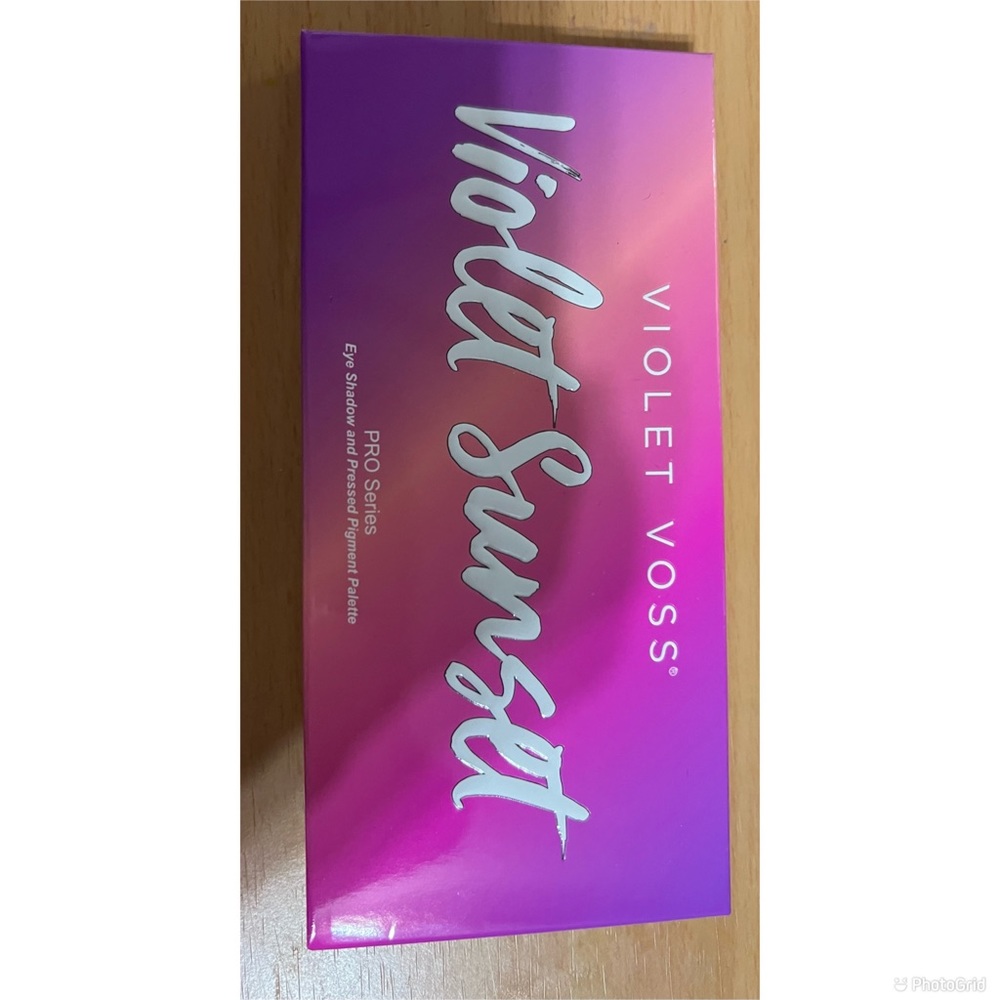 Violet Sunset Make Up Palette